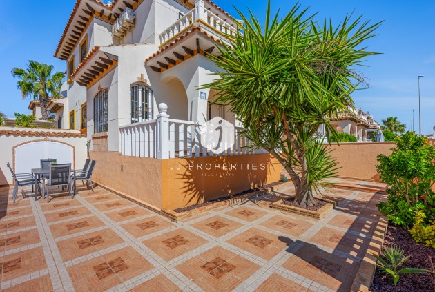 Z drugiej ręki - Szalet -
Cabo Roig - Costa Blanca