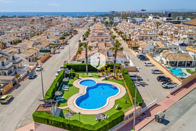 Z drugiej ręki - Szalet -
Cabo Roig - Costa Blanca