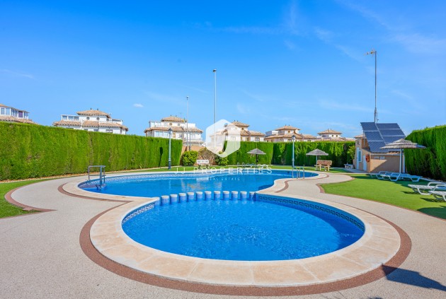 Z drugiej ręki - Szalet -
Cabo Roig - Costa Blanca