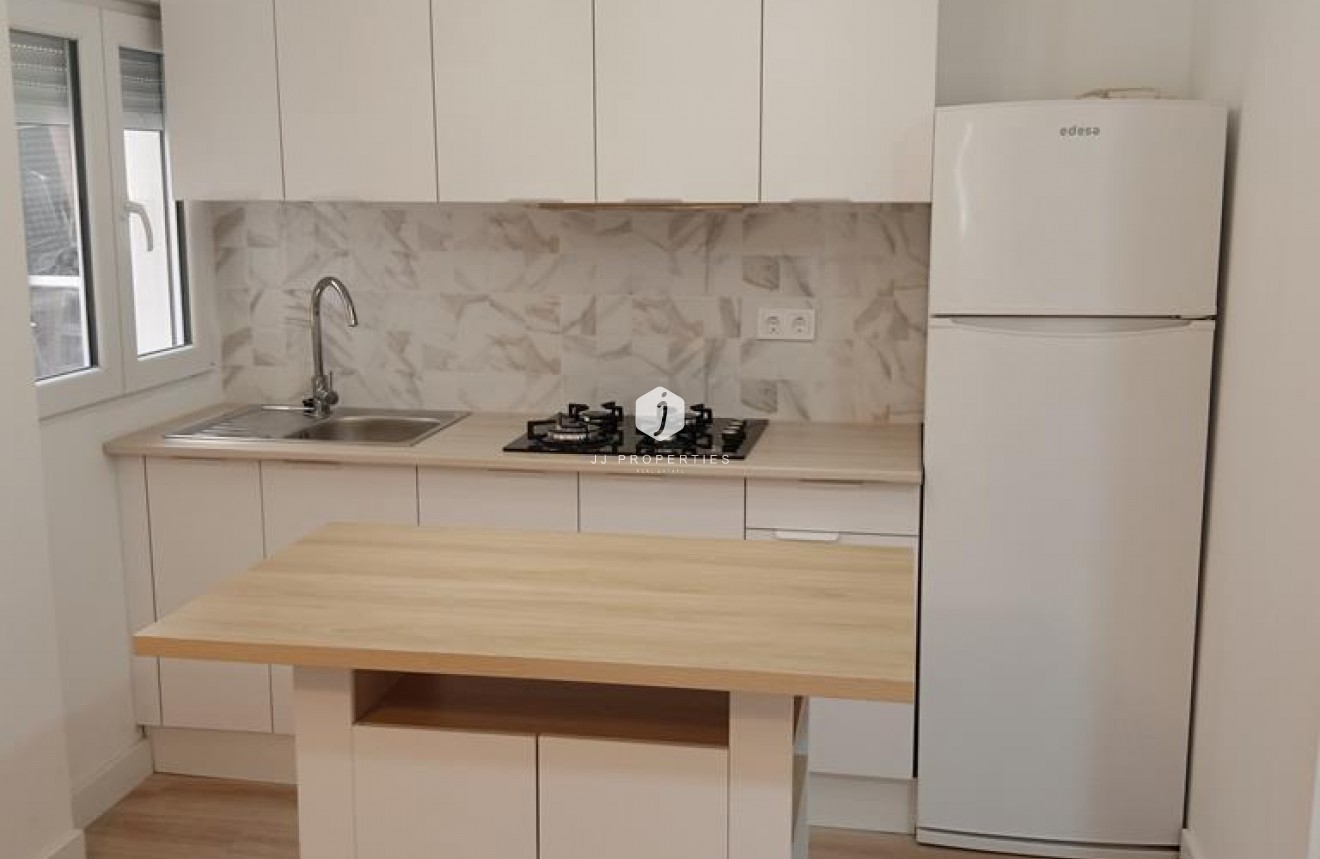 Aus zweiter Hand - Wohnung -
Torrevieja - El molino