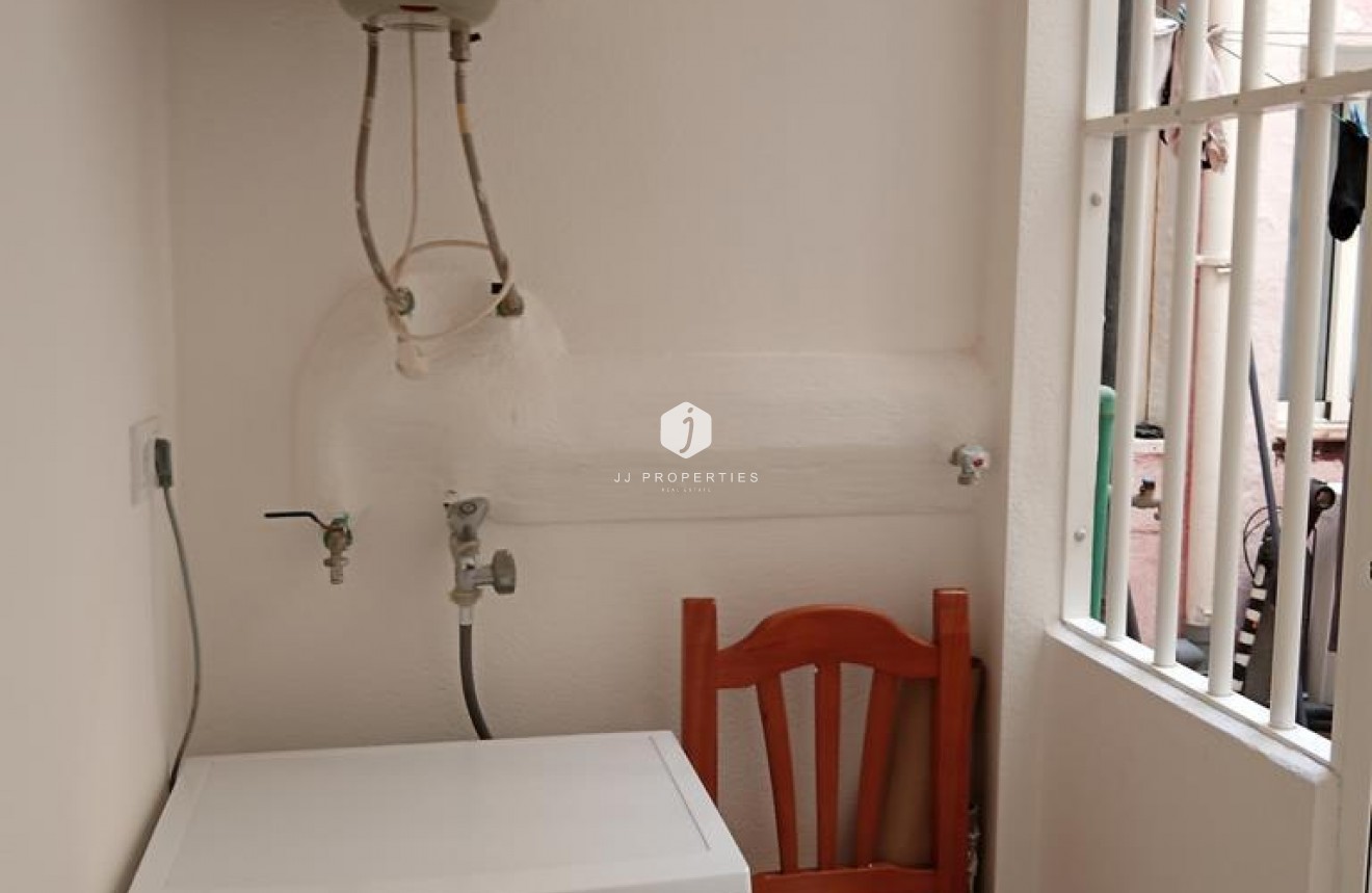 Aus zweiter Hand - Wohnung -
Torrevieja - El molino