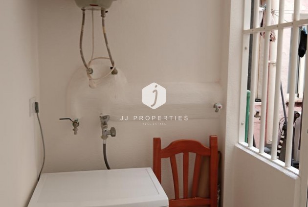 Aus zweiter Hand - Wohnung -
Torrevieja - El molino