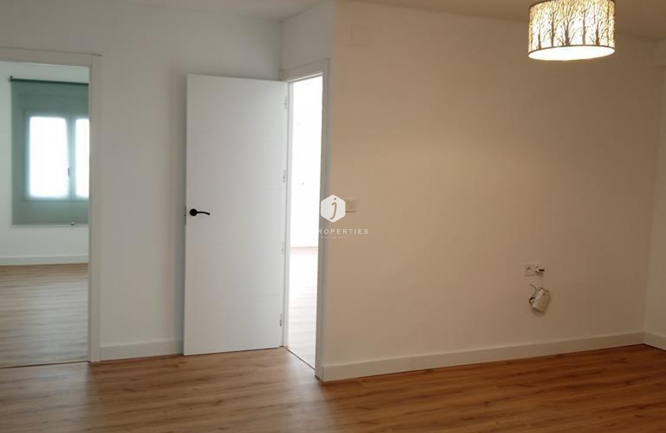 Aus zweiter Hand - Wohnung -
Torrevieja - El molino