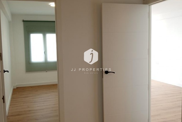 Aus zweiter Hand - Wohnung -
Torrevieja - El molino