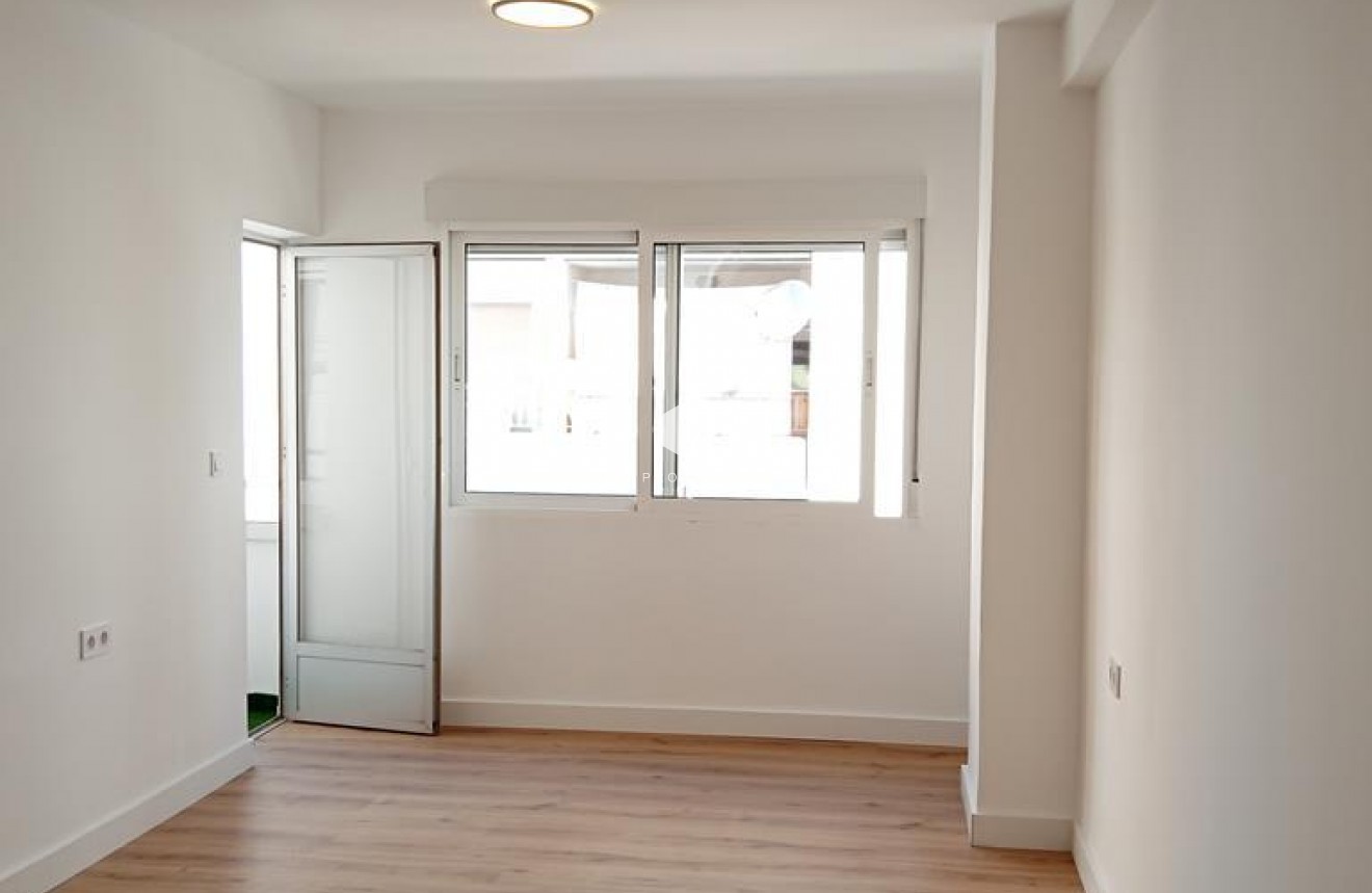 Aus zweiter Hand - Wohnung -
Torrevieja - El molino