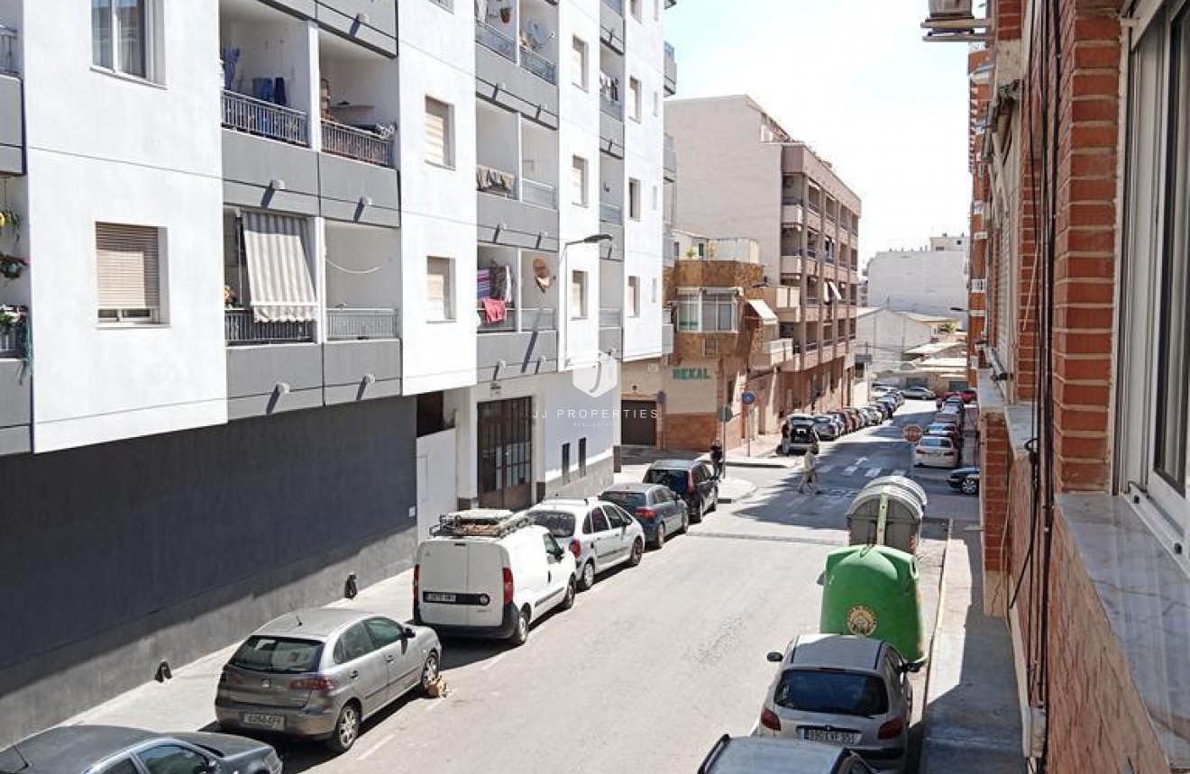 Aus zweiter Hand - Wohnung -
Torrevieja - El molino