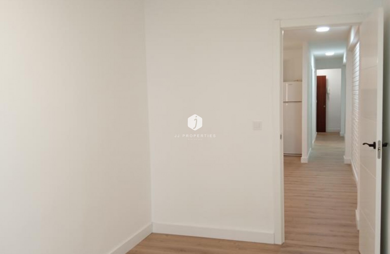 Aus zweiter Hand - Wohnung -
Torrevieja - El molino