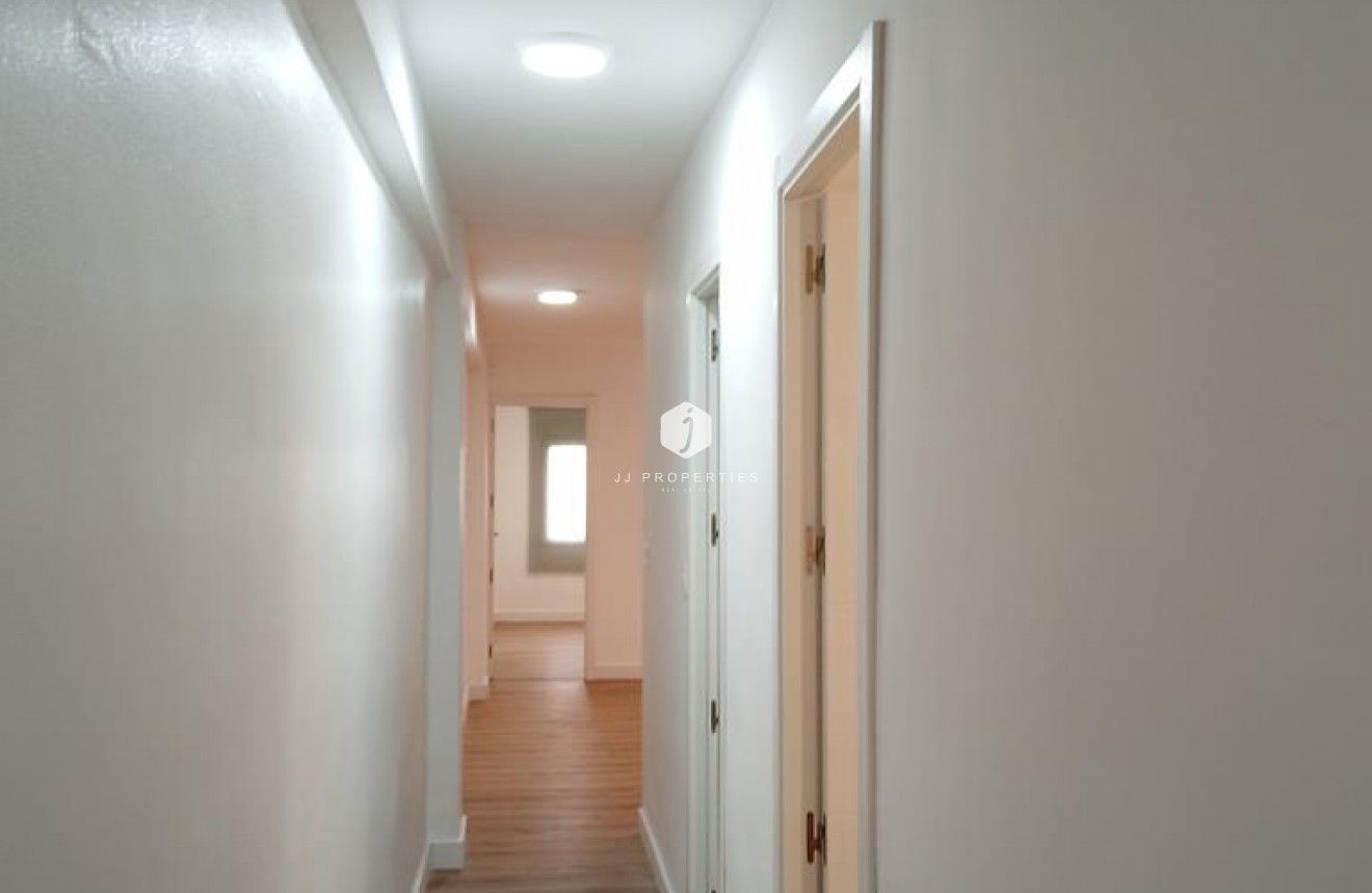 Aus zweiter Hand - Wohnung -
Torrevieja - El molino