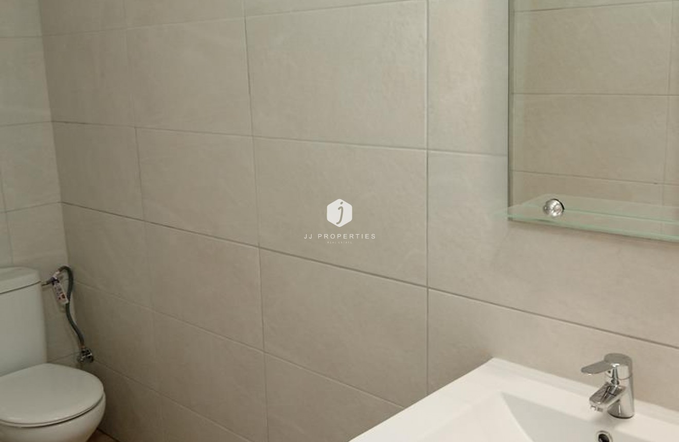 Aus zweiter Hand - Wohnung -
Torrevieja - El molino