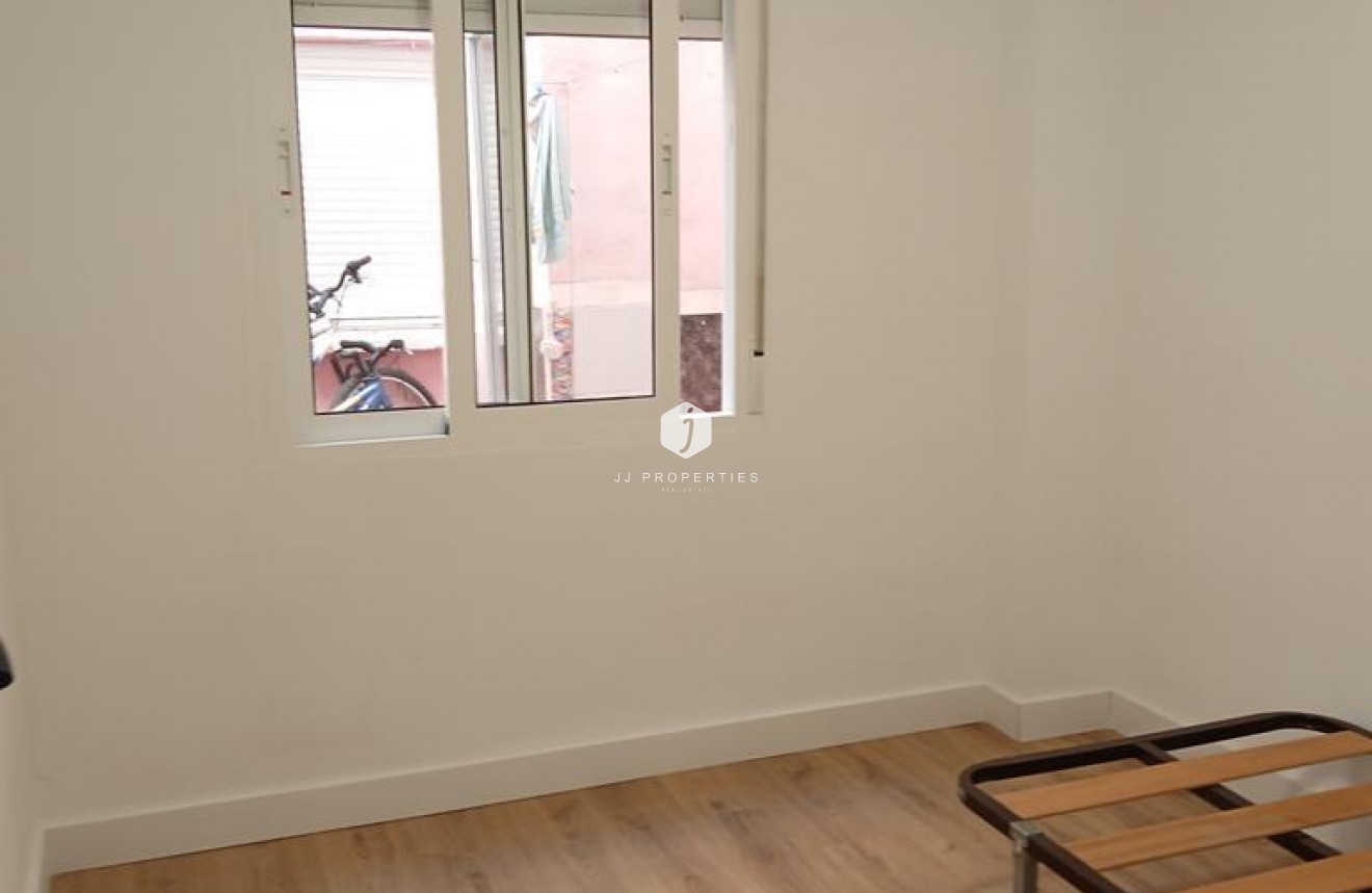 Aus zweiter Hand - Wohnung -
Torrevieja - El molino