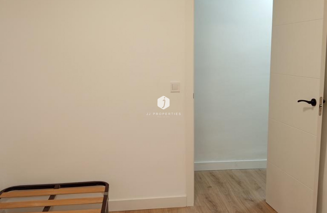 Aus zweiter Hand - Wohnung -
Torrevieja - El molino