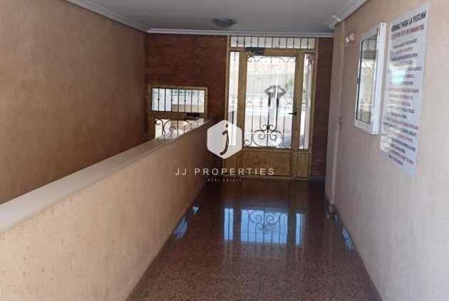 Tweedehands - Appartement / flat -
Los Montesinos - PUEBLO CENTRO