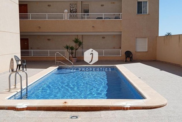 Tweedehands - Appartement / flat -
Los Montesinos - PUEBLO CENTRO
