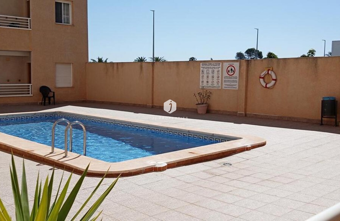 Tweedehands - Appartement / flat -
Los Montesinos - PUEBLO CENTRO