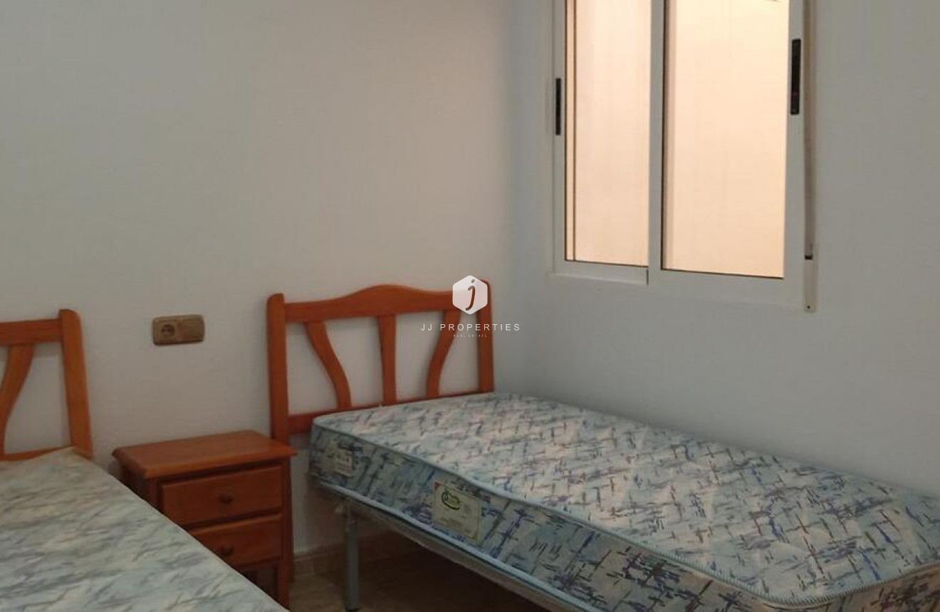 Tweedehands - Appartement / flat -
Los Montesinos - PUEBLO CENTRO