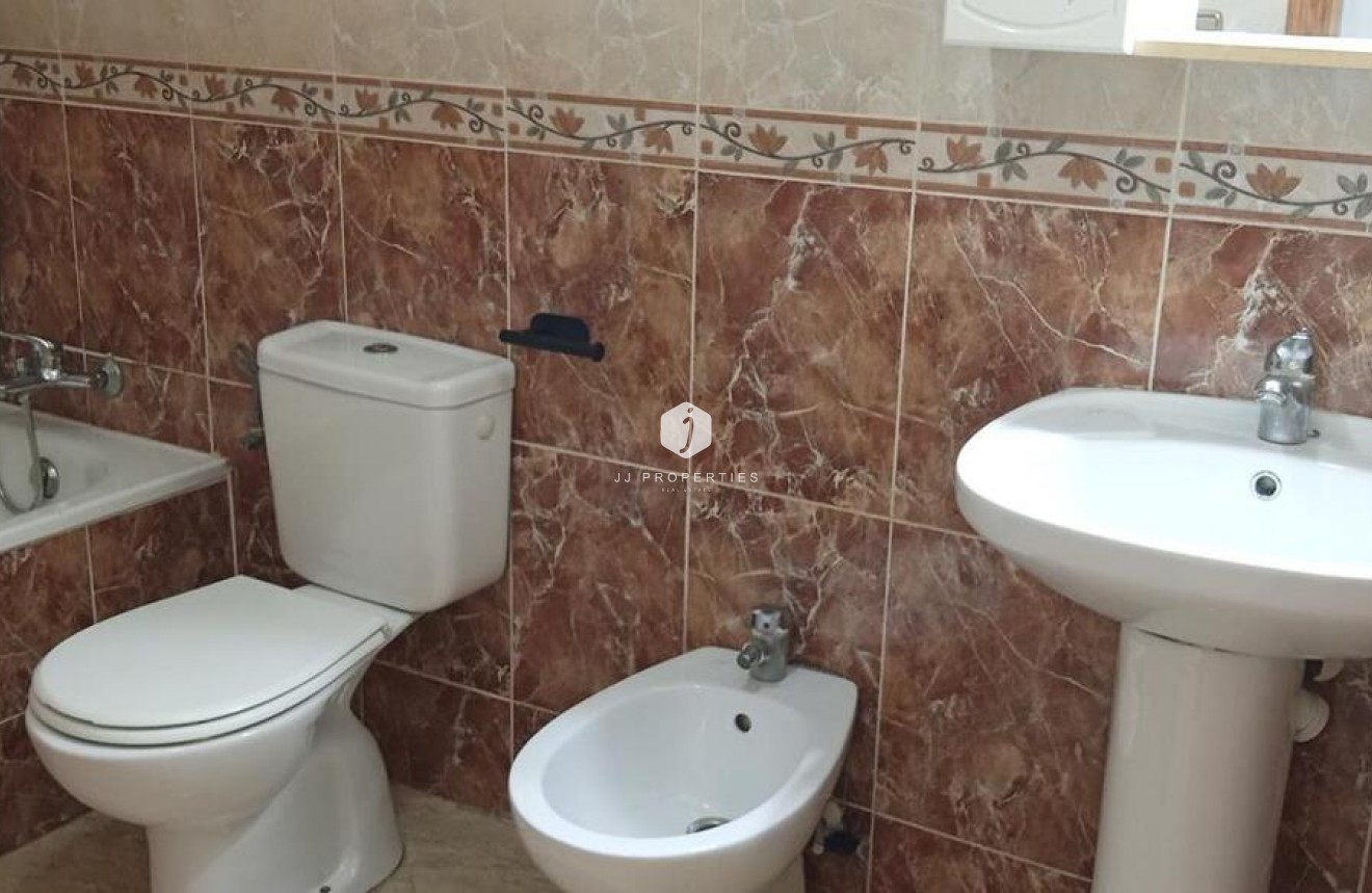 Tweedehands - Appartement / flat -
Los Montesinos - PUEBLO CENTRO