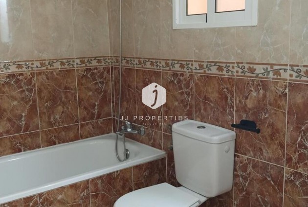 Tweedehands - Appartement / flat -
Los Montesinos - PUEBLO CENTRO