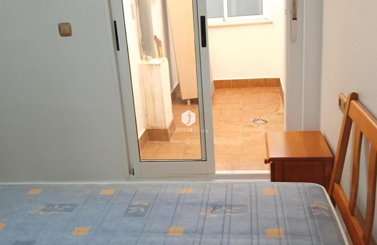 Tweedehands - Appartement / flat -
Los Montesinos - PUEBLO CENTRO