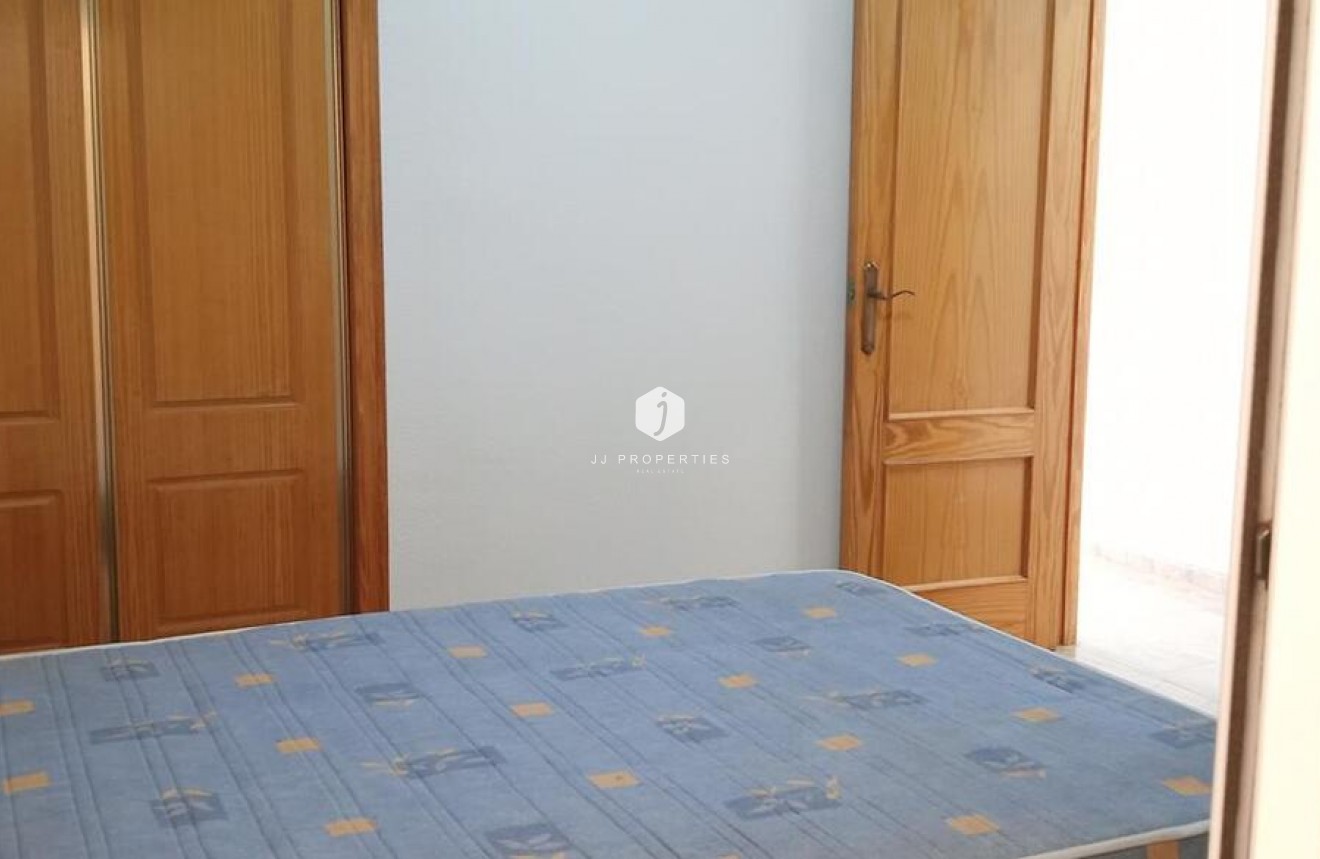 Tweedehands - Appartement / flat -
Los Montesinos - PUEBLO CENTRO