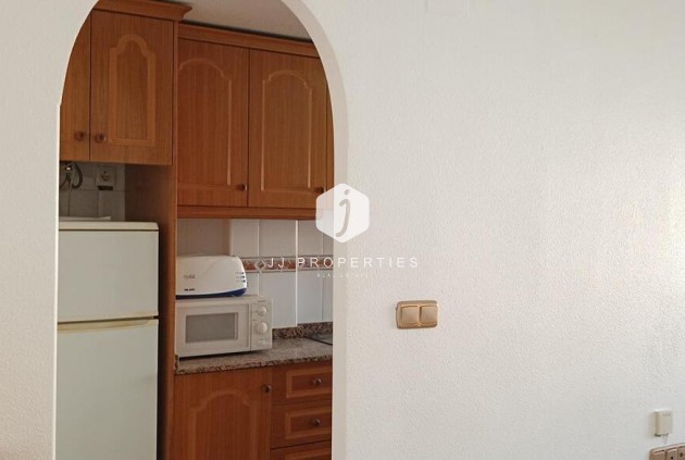 Tweedehands - Appartement / flat -
Los Montesinos - PUEBLO CENTRO