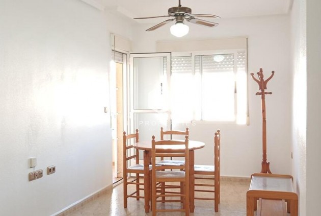 Tweedehands - Appartement / flat -
Los Montesinos - PUEBLO CENTRO