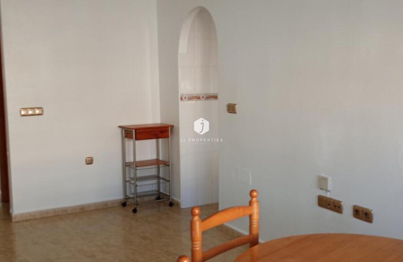 Tweedehands - Appartement / flat -
Los Montesinos - PUEBLO CENTRO