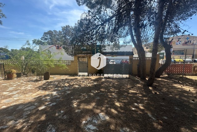 Z drugiej ręki - Villa -
Torrevieja - Costa Blanca