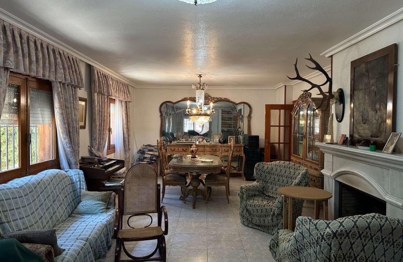 Z drugiej ręki - Villa -
Torrevieja - Costa Blanca