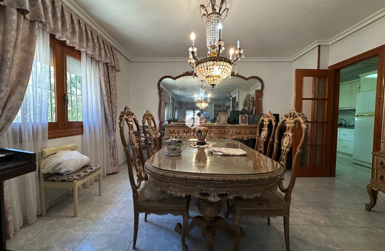 Z drugiej ręki - Villa -
Torrevieja - Costa Blanca