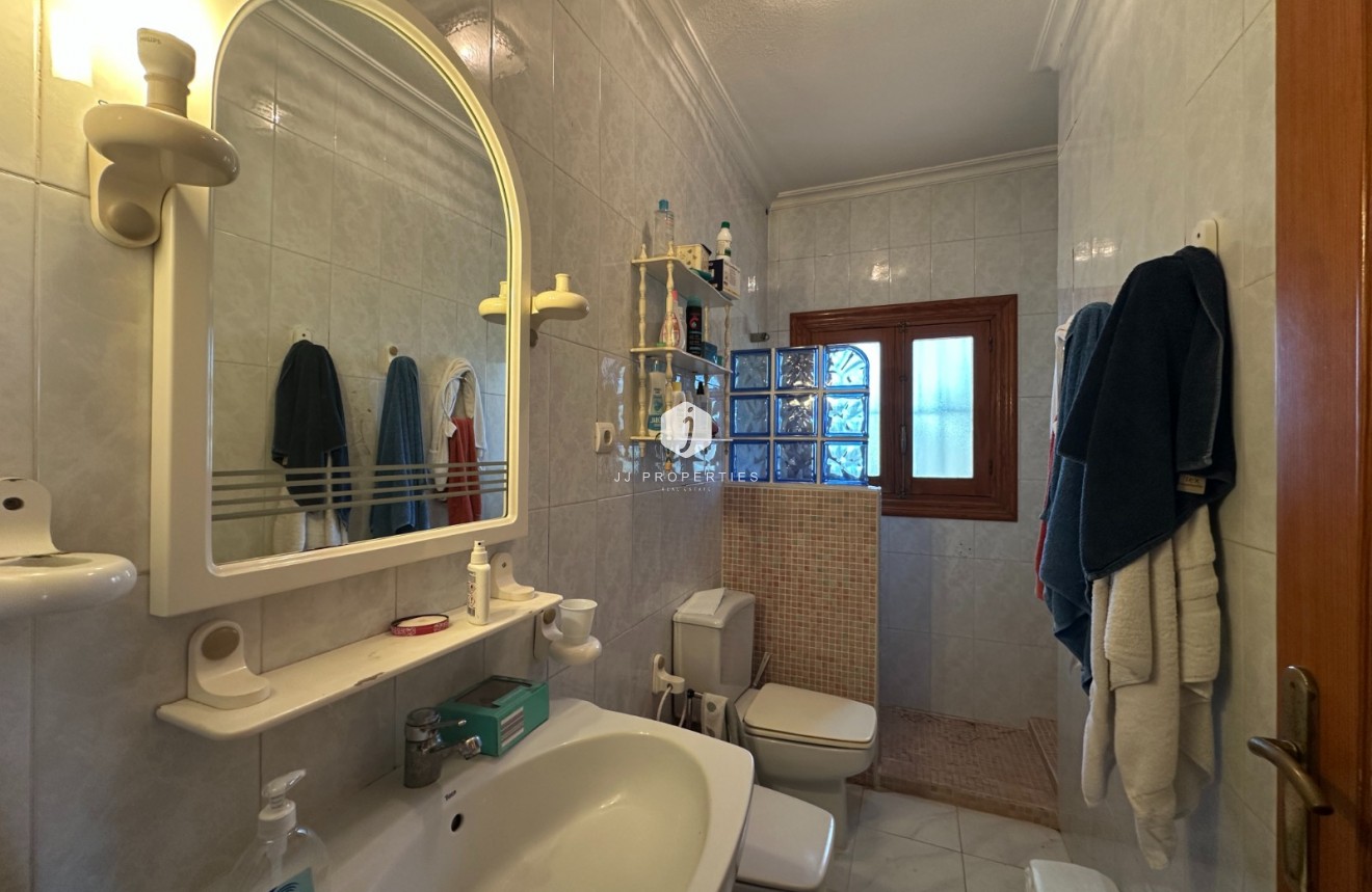 Z drugiej ręki - Villa -
Torrevieja - Costa Blanca