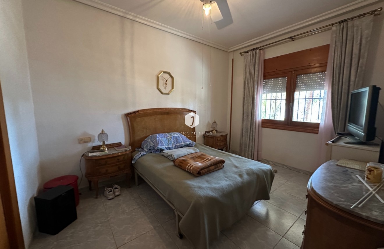 Z drugiej ręki - Villa -
Torrevieja - Costa Blanca