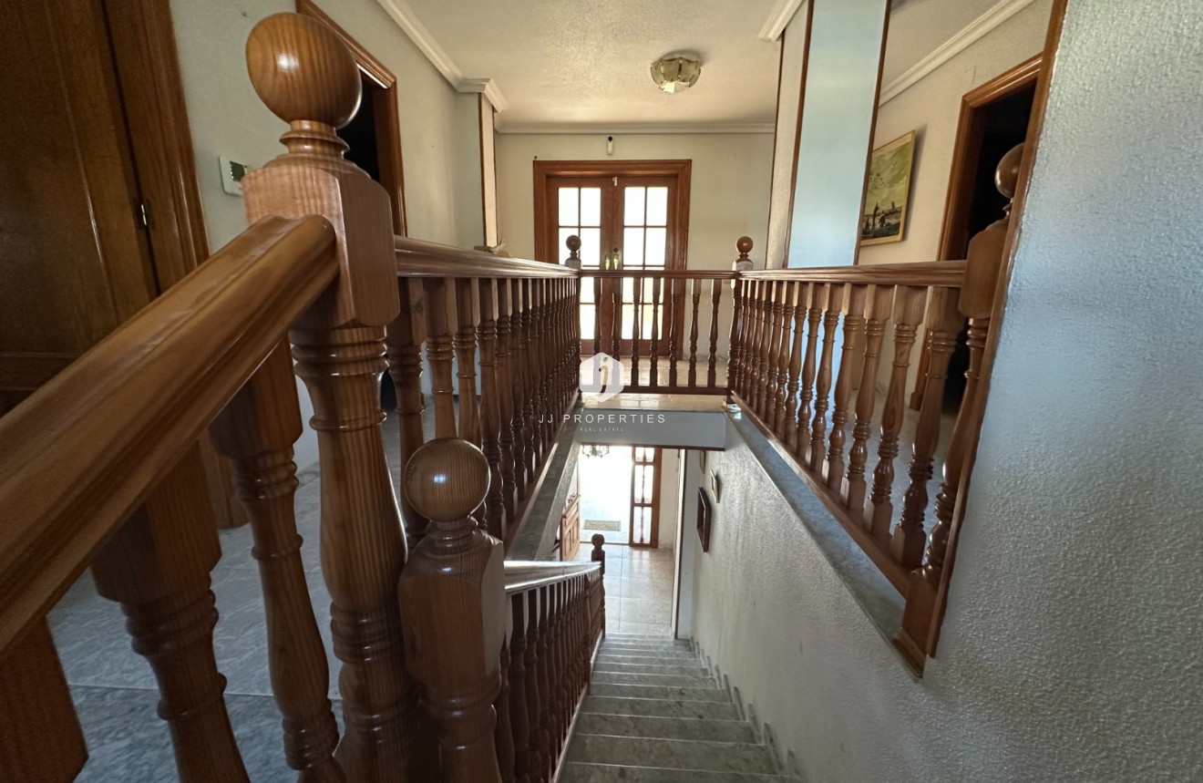 Z drugiej ręki - Villa -
Torrevieja - Costa Blanca