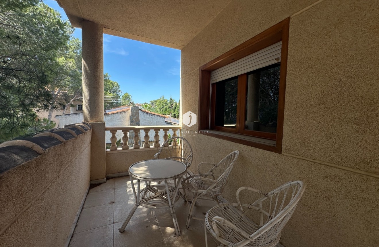 Z drugiej ręki - Villa -
Torrevieja - Costa Blanca