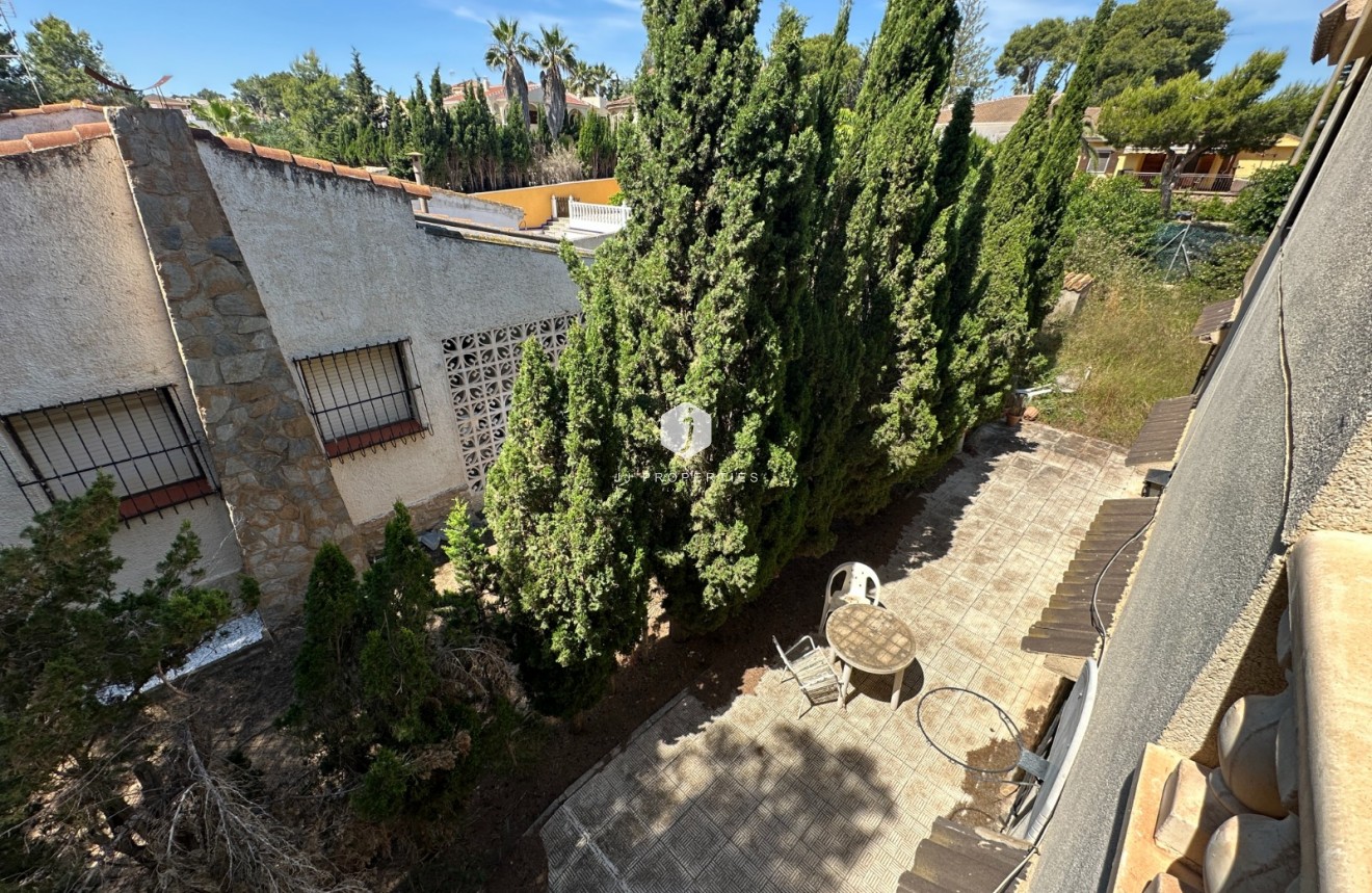Z drugiej ręki - Villa -
Torrevieja - Costa Blanca
