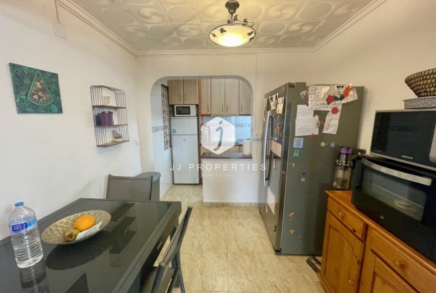Resale - Chalet -
Torrevieja - Costa Blanca