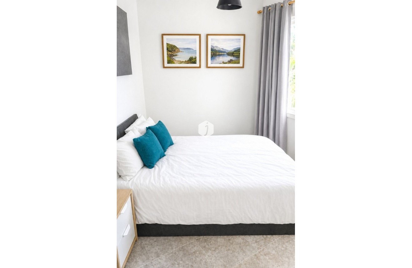 Aus zweiter Hand - Wohnung -
San Miguel de Salinas - Inland