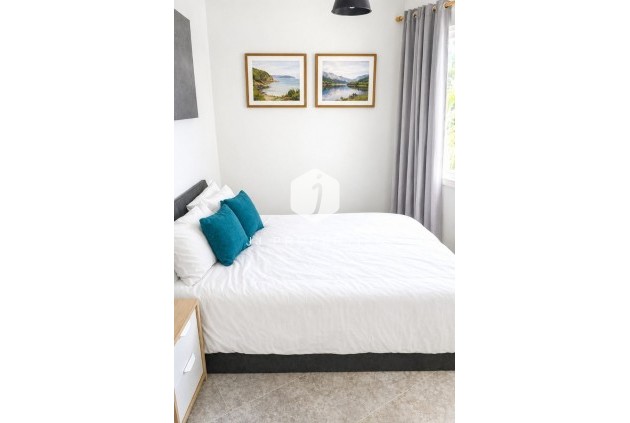 Aus zweiter Hand - Wohnung -
San Miguel de Salinas - Inland