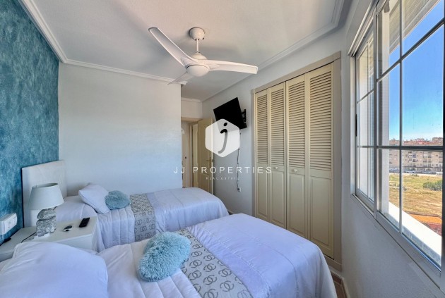 Resale - Apartment / flat -
Torrevieja - Gaspar Perrelló