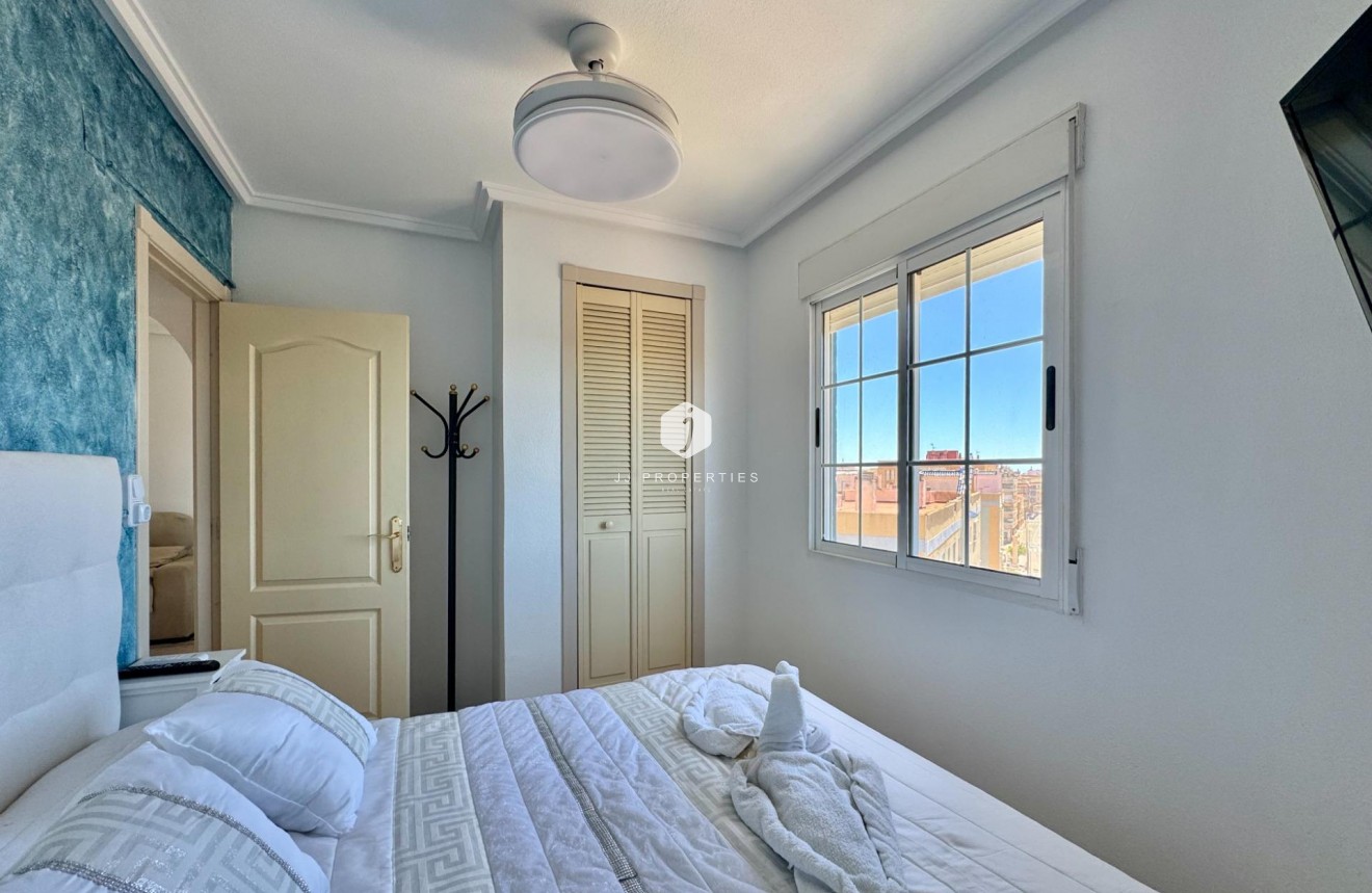 Resale - Apartment / flat -
Torrevieja - Gaspar Perrelló