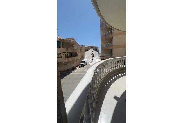 Resale - Apartment / flat -
Torrevieja - Acequion