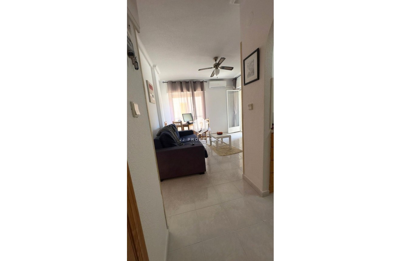 Resale - Apartment / flat -
Torrevieja - Acequion