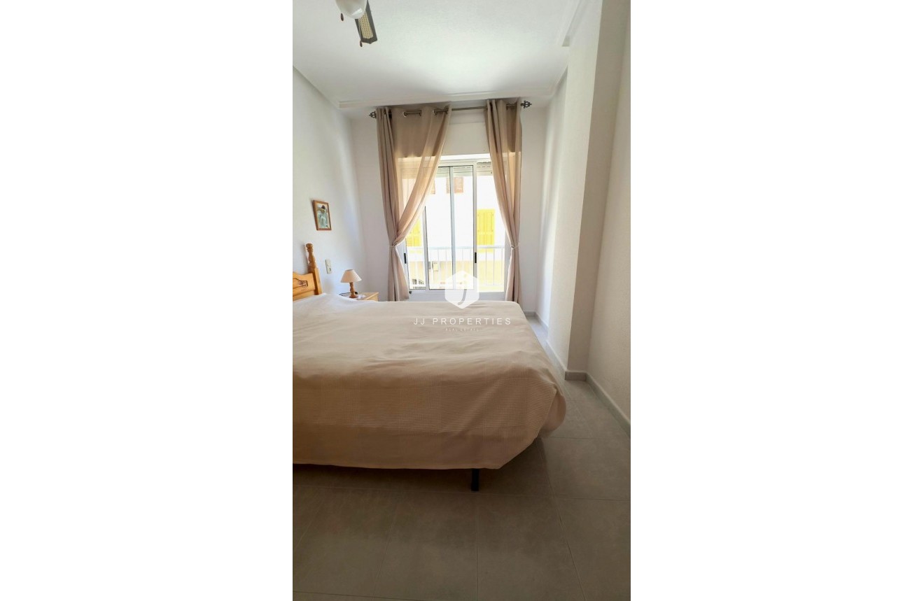 Resale - Apartment / flat -
Torrevieja - Acequion