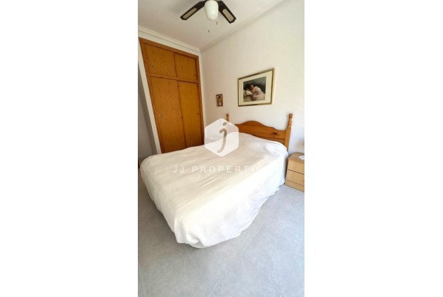 Resale - Apartment / flat -
Torrevieja - Acequion