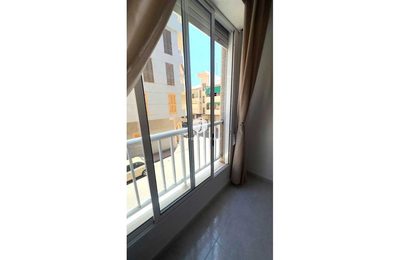 Resale - Apartment / flat -
Torrevieja - Acequion