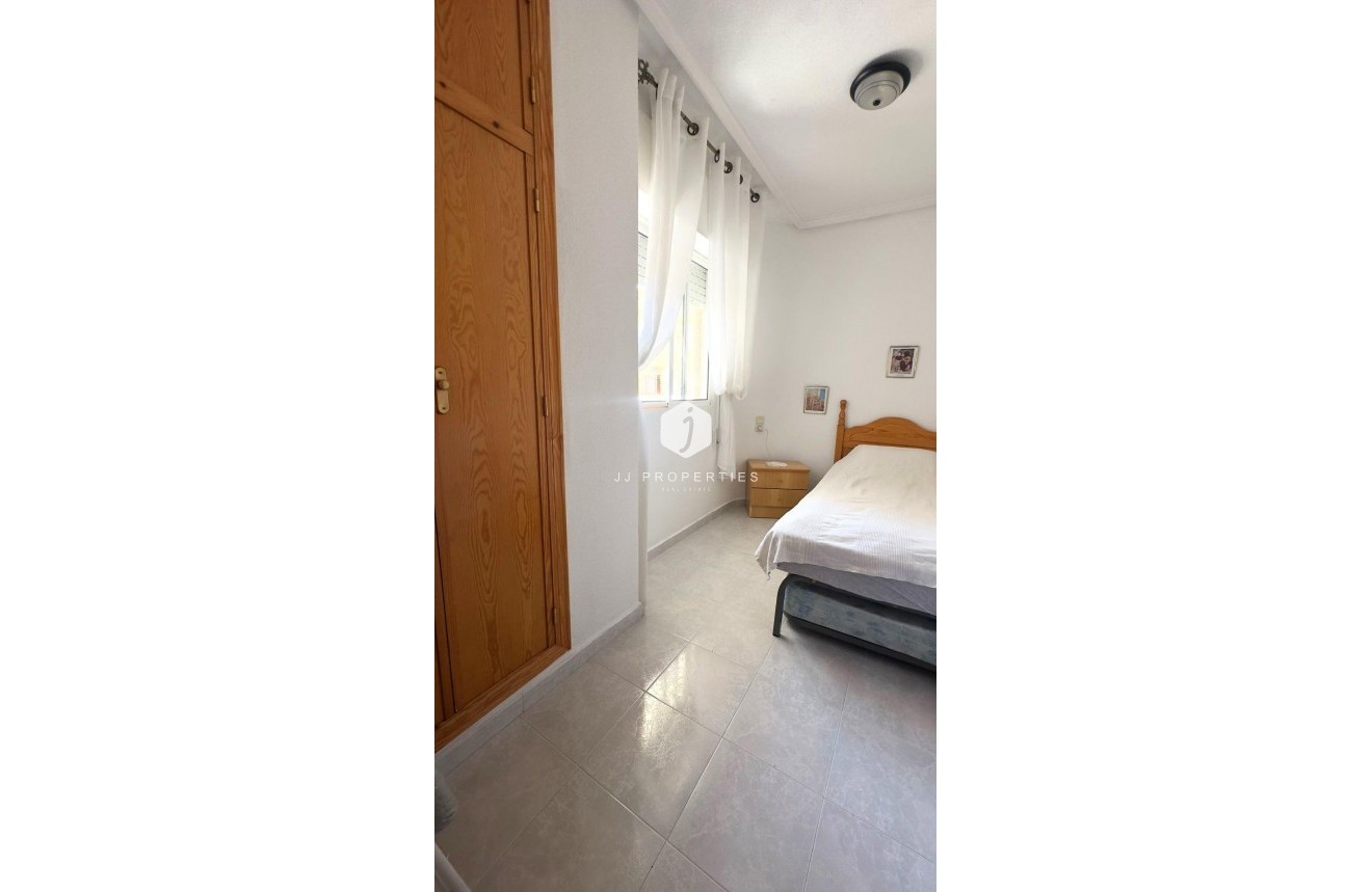 Resale - Apartment / flat -
Torrevieja - Acequion