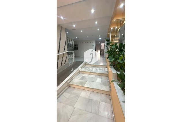 Resale - Apartment / flat -
Torrevieja - Acequion