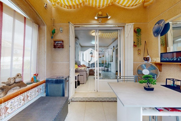Resale - Chalet -
San Miguel de Salinas - 03193