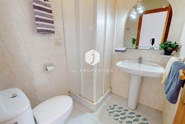 Resale - Chalet -
San Miguel de Salinas - 03193