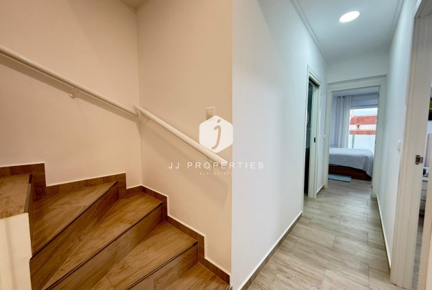 Resale - Chalet -
Torrevieja - El chaparral