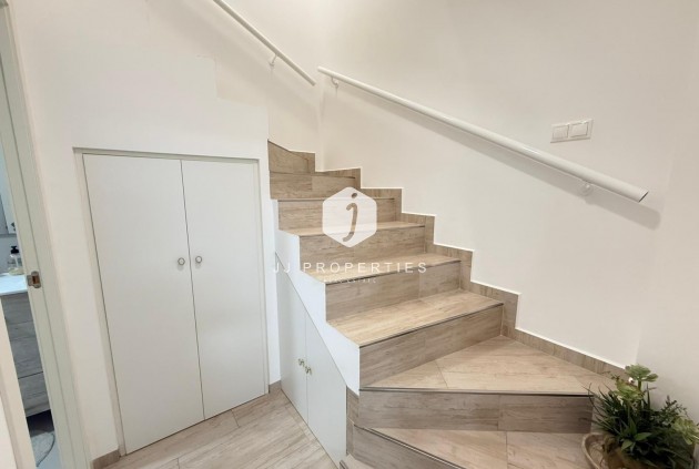 Resale - Chalet -
Torrevieja - El chaparral